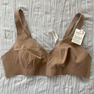 Lululemon sport bra